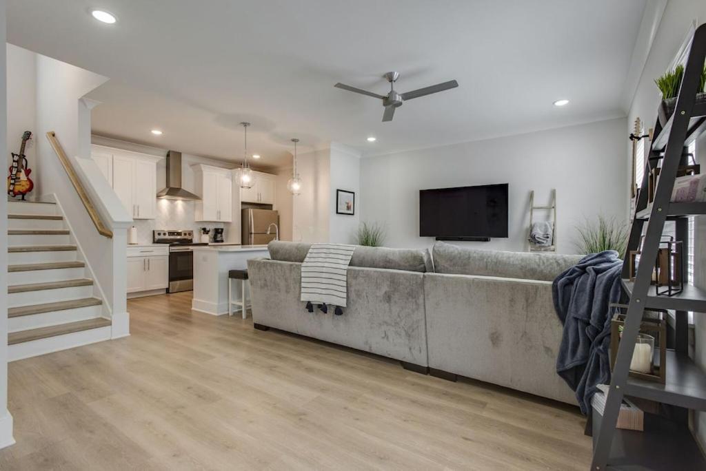 Classy, Cozy, Close To Downtown Νάσβιλ Εξωτερικό φωτογραφία
