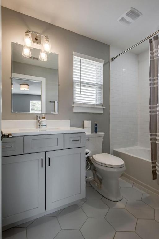 Classy, Cozy, Close To Downtown Νάσβιλ Εξωτερικό φωτογραφία